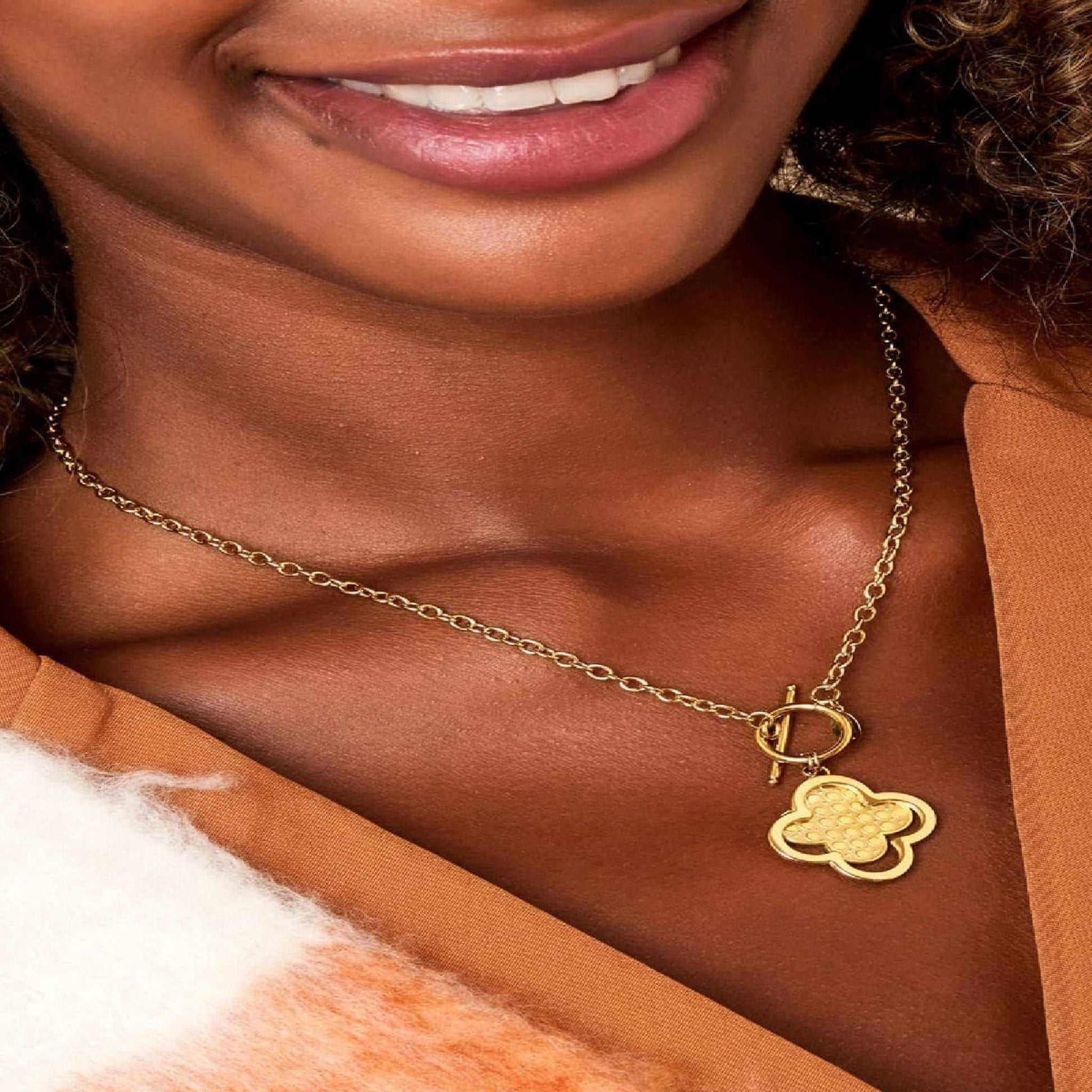 Halskette Happiness | goldene Halskette mit doppeltem Kleeblatt - MyMommyTools